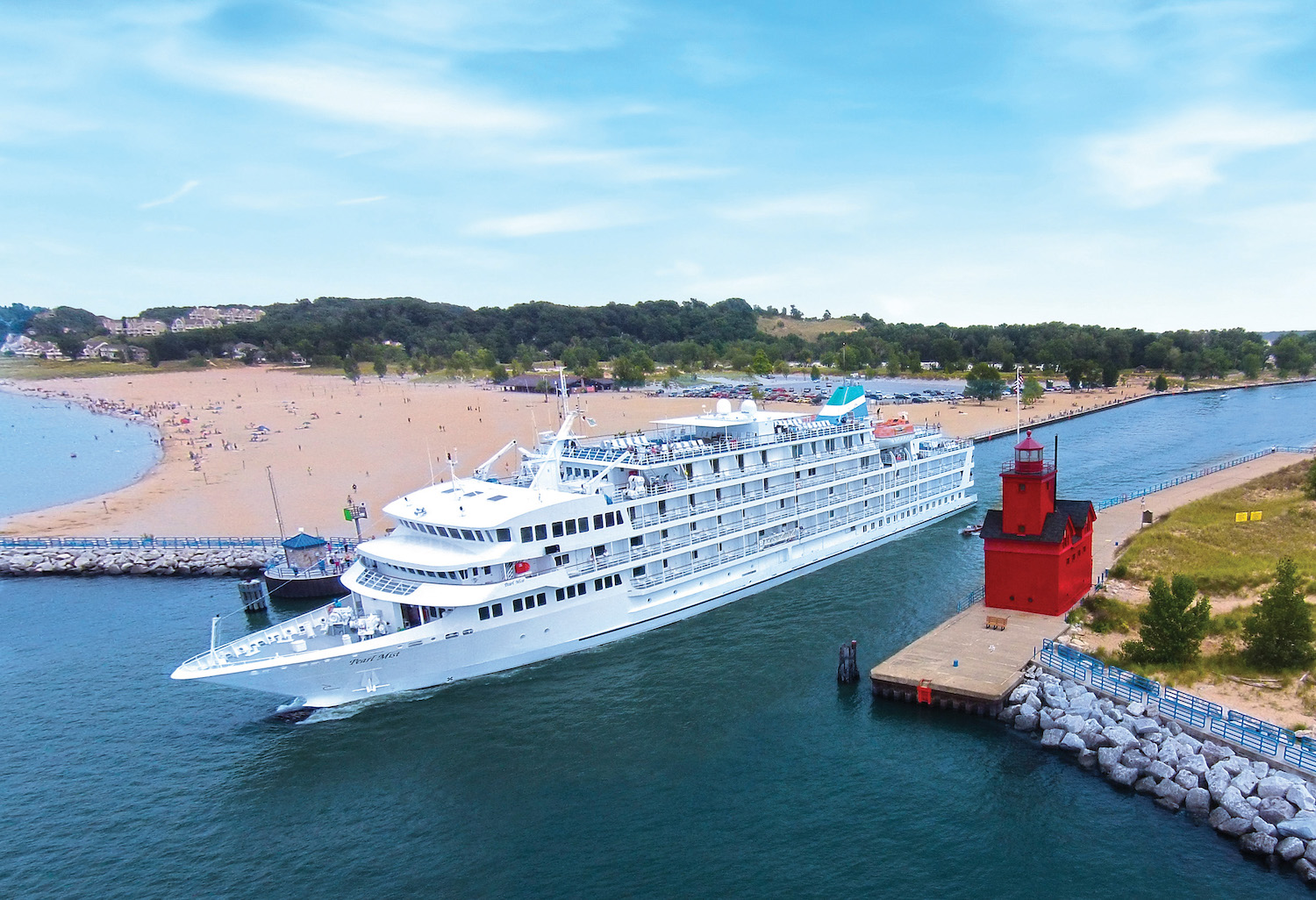 Great Lakes Cruising Returns for a Record Year