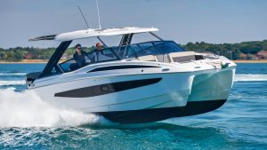 Aquila 32 Sport review | The 32ft party powercat that everyone can enjoy