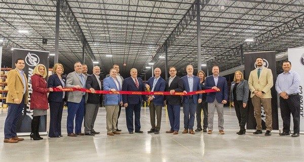 Mercury Marine opens global distribution center