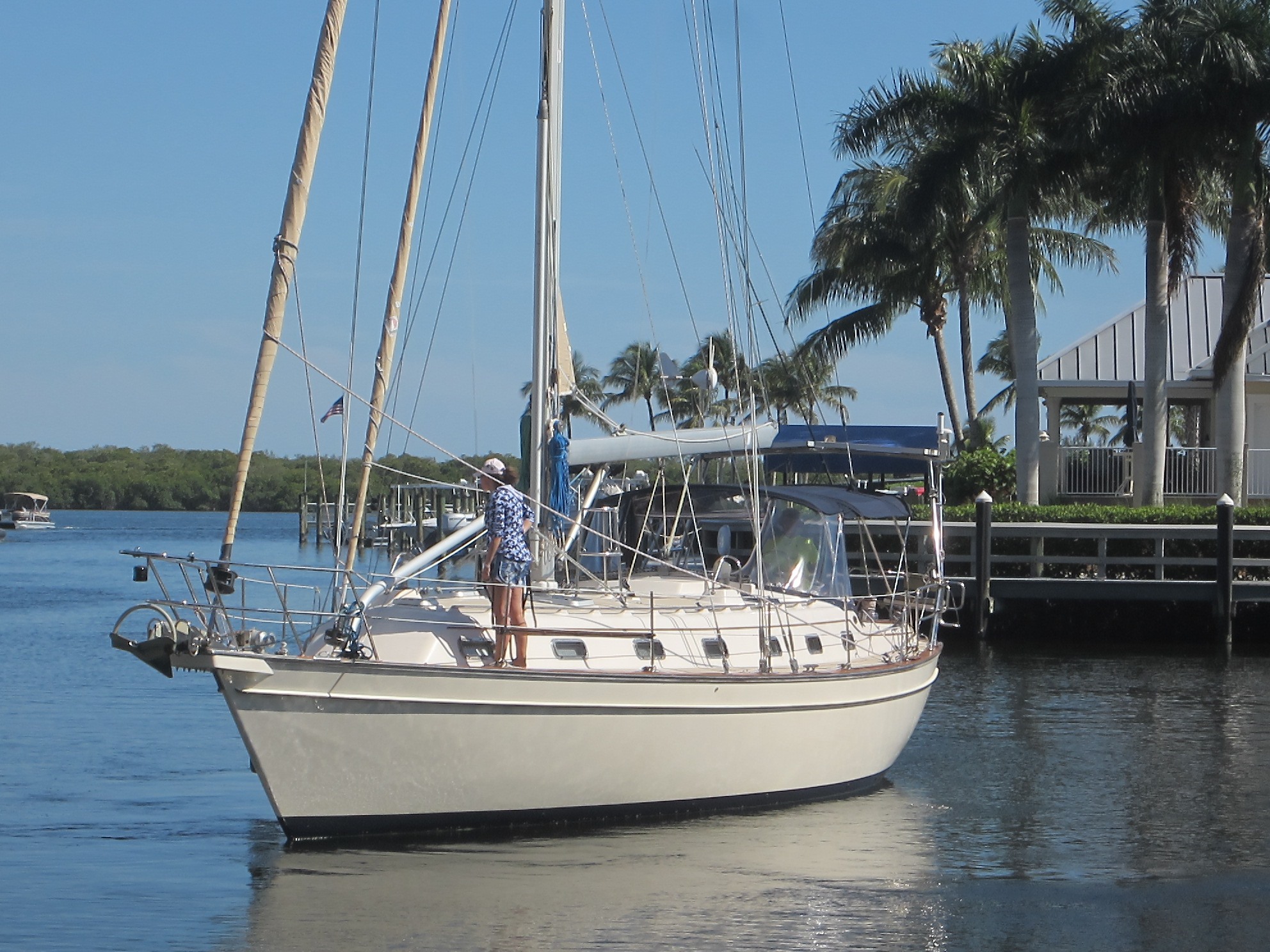 Southwest Florida Yachts Seeking Sail and Power Vessels for Charter Fleet