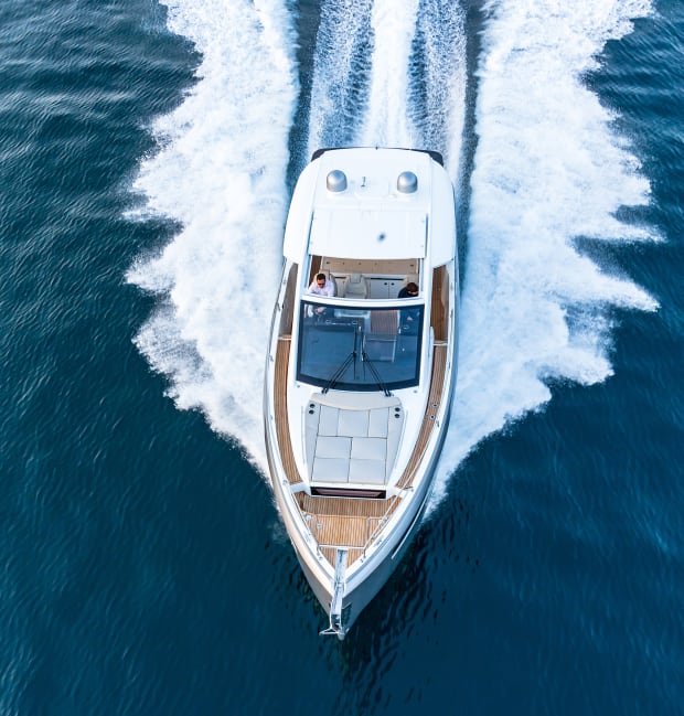 New Boat: Jeanneau DB/43