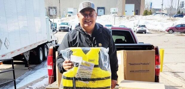 Brunswick Corp. donates life jackets to Sea Tow Foundation