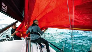 Double handed sailing skills: Spinnaker drops