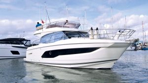 Prestige 420 Fly used boat report: Is this the ideal family boat?