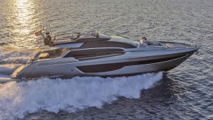 Riva 76 Perseo Super: Full VIP tour of this stunning Italian icon