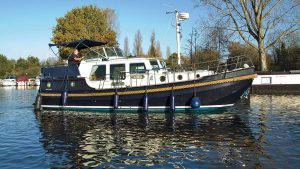 Linssen Classic Sturdy 360AC used boat report: A Dutch riverboat masterpiece