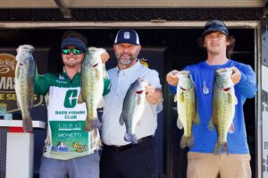 UNC Charlotte’s Monti and Dunson ride the tide for Bassmaster College Series lead at James River